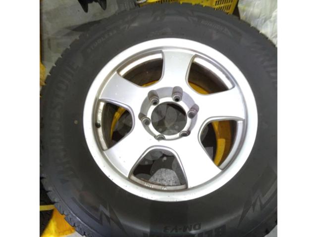 ノーブランド 5スポークホイール+ BRIDGESTONE BLIZZAK DM-V3