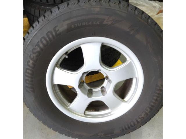ノーブランド 5スポークホイール+ BRIDGESTONE BLIZZAK DM-V3