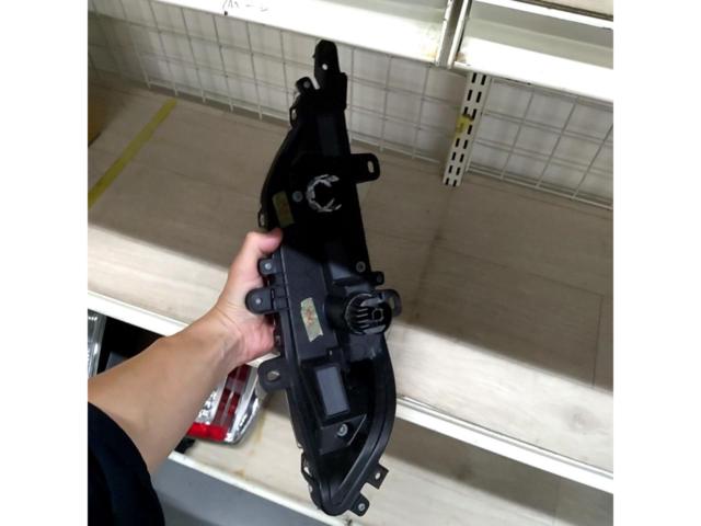トヨタ 80系 ハリアー 純正 テールレンズ + ウィンカーレンズ