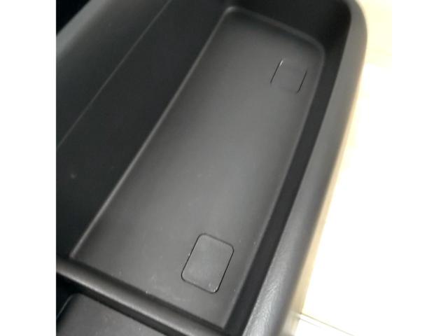 トヨタ 200系 ハイエース ワイドボディ 純正 センタコンソール