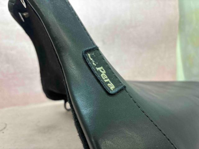 LEPERA シート ソフテイル FLSTCにて使用