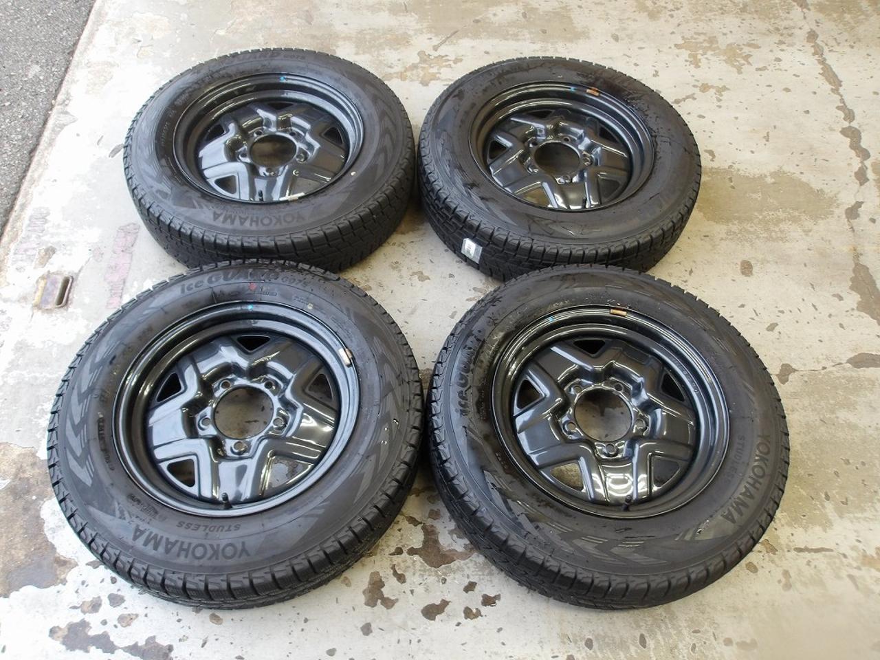 8 Suzuki Genuine Parts
Jimny
JB64W
Genuine steel wheel + YOKOHAMA
iceGUARD
G075