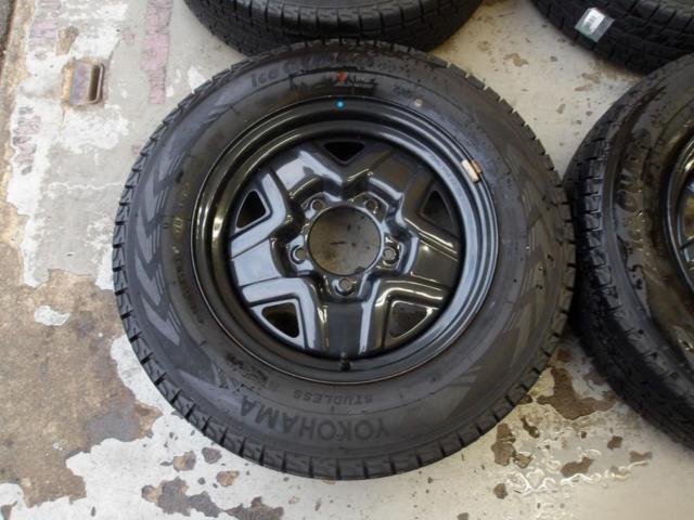 8 Suzuki Genuine Parts
Jimny
JB64W
Genuine steel wheel + YOKOHAMA
iceGUARD
G075