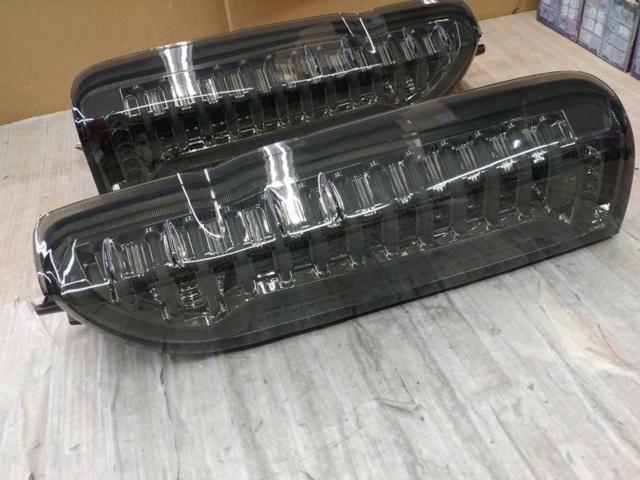 【ワケアリ】メーカー不明 フルLEDテールレンズ