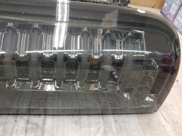 【ワケアリ】メーカー不明 フルLEDテールレンズ