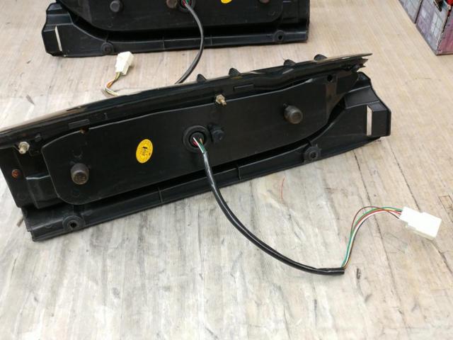 【ワケアリ】メーカー不明 フルLEDテールレンズ