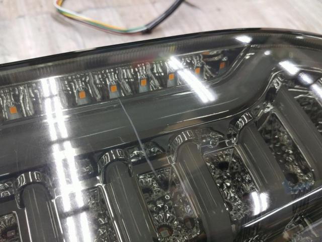 【ワケアリ】メーカー不明 フルLEDテールレンズ