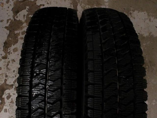 1. Genuine Suzuki part
Carry
Genuine steel wheels + BRIDGESTONE BLIZZAK
VL10