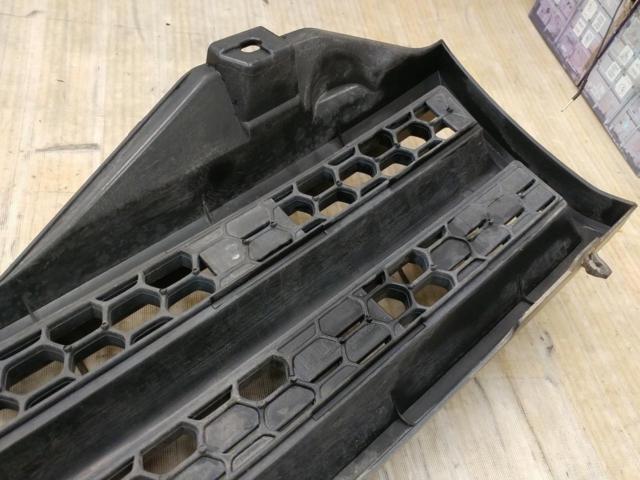 【スズキ純正】フロントグリル