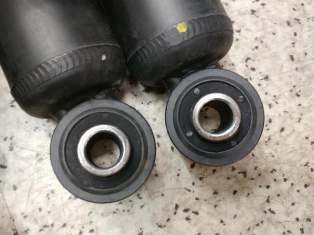 【ワケアリ】【トヨタ純正】ショックアブソーバー