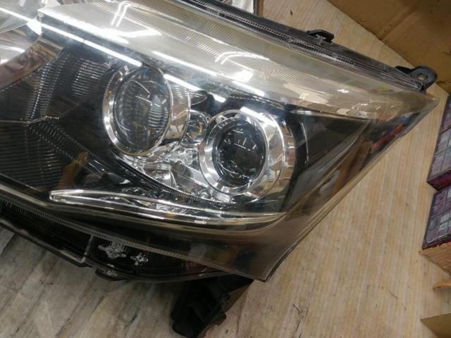 ダイハツ純正 ヘッドライト