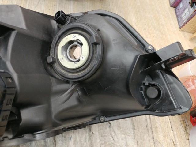 ダイハツ純正 ヘッドライト