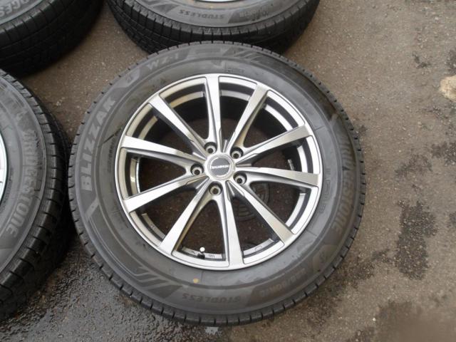 9 BRIDGESTONE BALMINUM
LS10+BRIDGESTONE
BLIZZAK
WZ-1