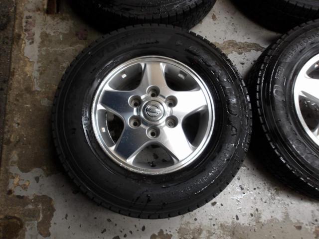 8【日産純正】キャラバン 純正ホイール+【DUNLOP】WINTERMAXX VL01