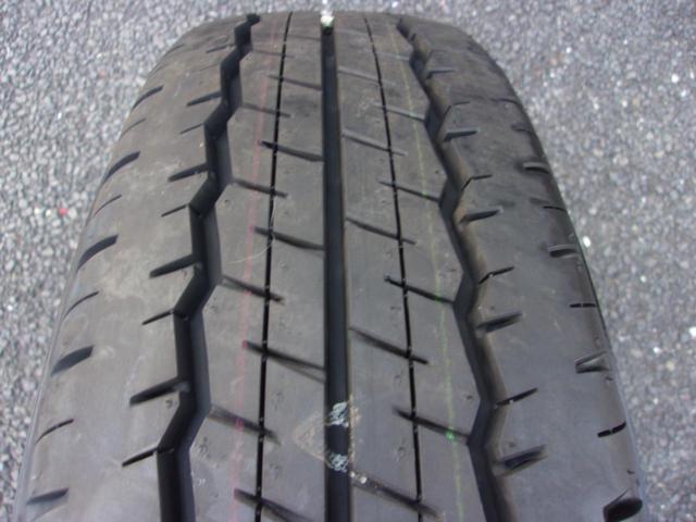 【トヨタ純正】 ハイエース純正スチールホイール+【DUNLOP】SP175N