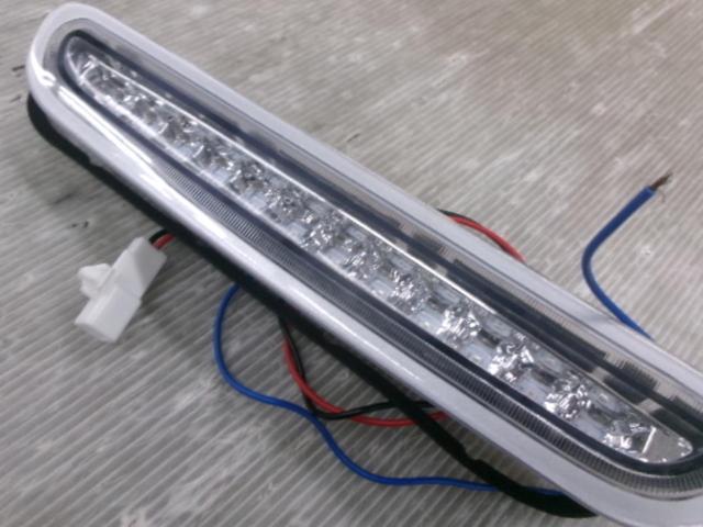 メーカー不明 LEDハイマウントランプ ハイエース/200系[1型～3型前期]