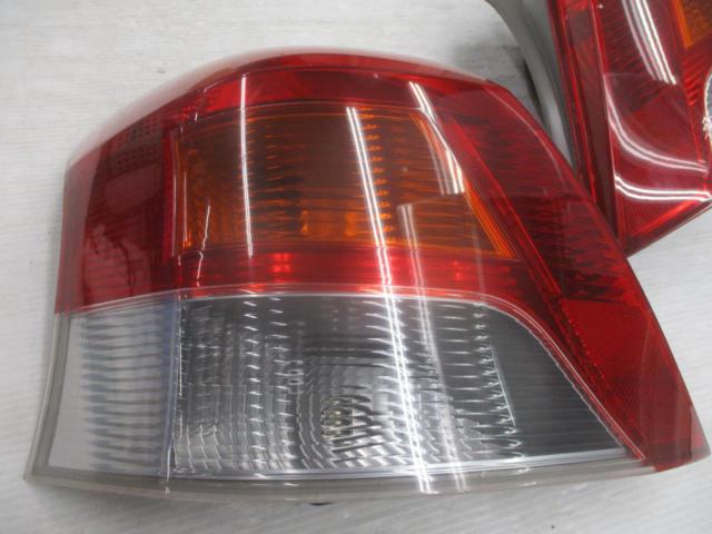 Toyota genuine
Vitz/NCP9# Late Model Genuine Parts
Tail lens
Right and left