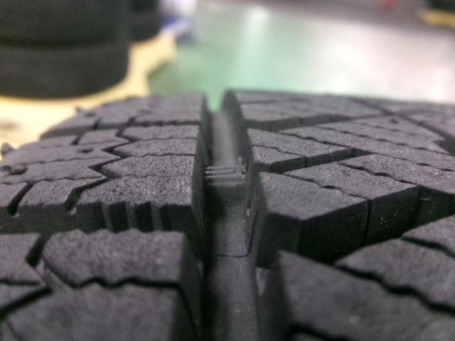 BRIDGESTONE(ブリヂストン) TOPRUN RD5+BRIDGESTONE BLIZZAK VRX2 175/70R14 84Q