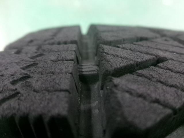 BRIDGESTONE(ブリヂストン) TOPRUN RD5+BRIDGESTONE BLIZZAK VRX2 175/70R14 84Q