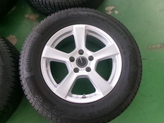 メーカー不明ホイール + Continental Viking Contact7 215/70R16