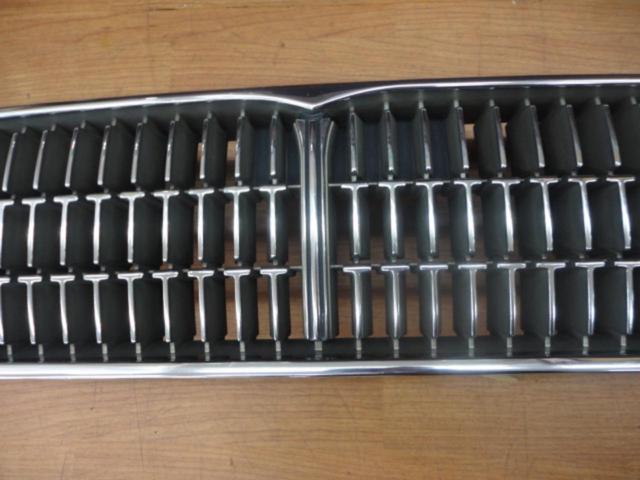 【日産純正】Y31 シーマ/セドリック純正フロントグリル