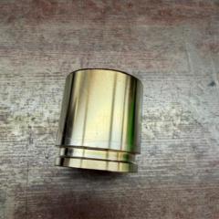Other 47731-28090
Rear disc brake piston only
・Esquire (ZRR80 series)
(ZRR85 series)
