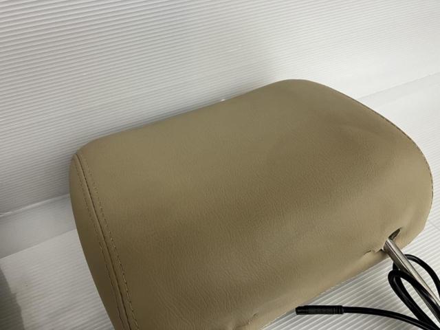 Unknown Manufacturer
9 inches headrest monitor