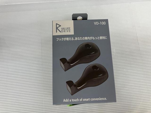 Brace
Headrest back hook
VD-100