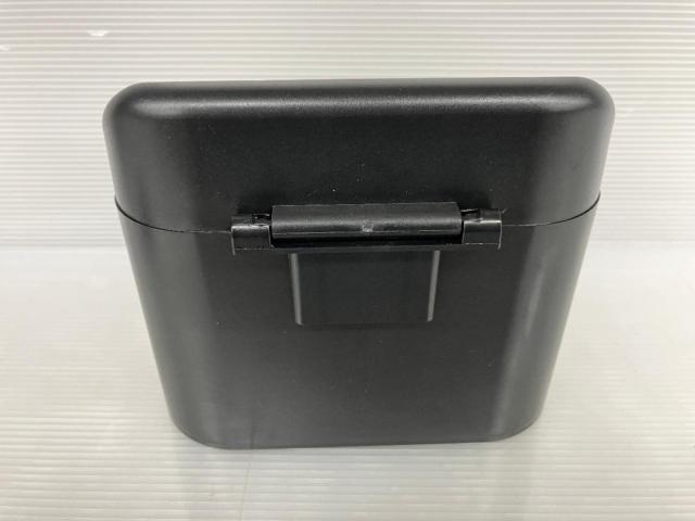 Brace
Hook-type trash can
VD-101