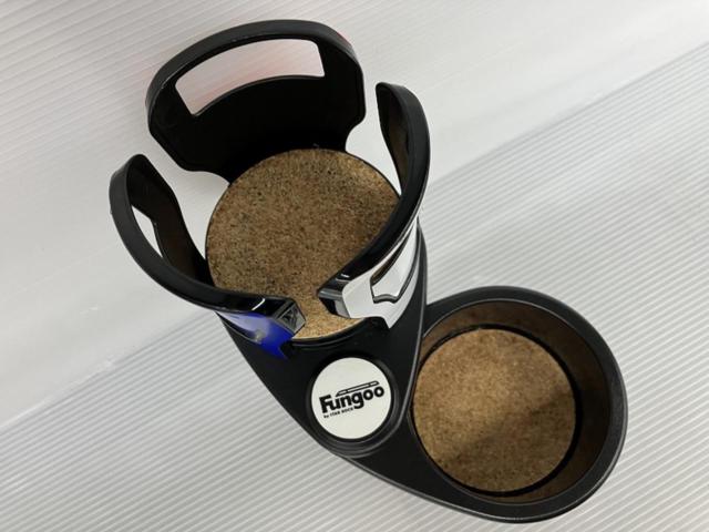 Fungoo
Moving cup holder