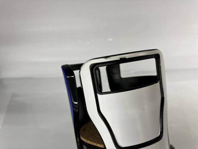 Fungoo
Moving cup holder