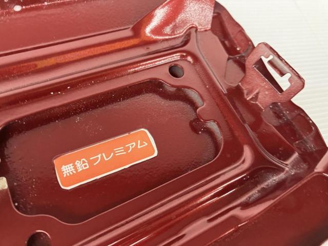 日産 (NISSAN) Y33 グロリア 純正フューエルリッド (給油口カバー)