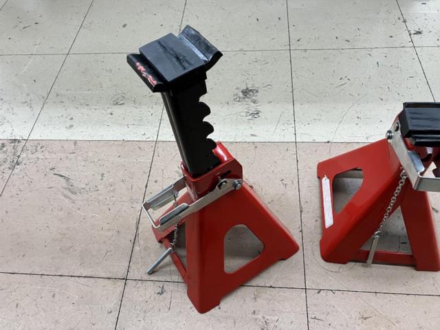 meltec ジャッキスタンド2 品番:F-23