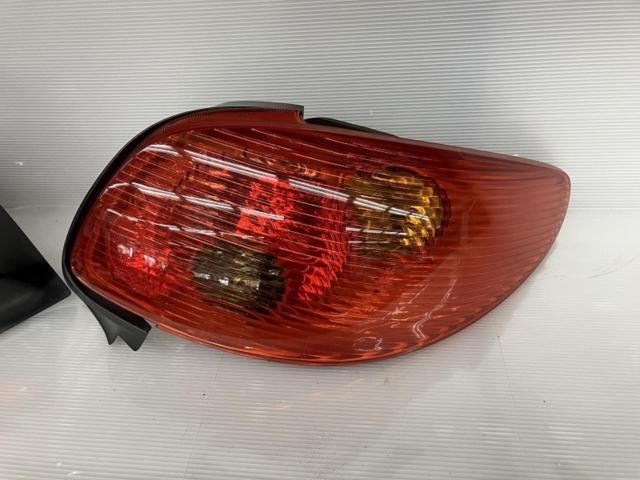 プジョー 206CC 後期 純正 テールレンズ