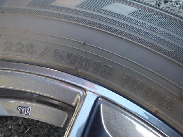 DUNLOP DUFACT DT9 + DUNLOP WINTER MAXX03 WM03 225/60R18 100Q
