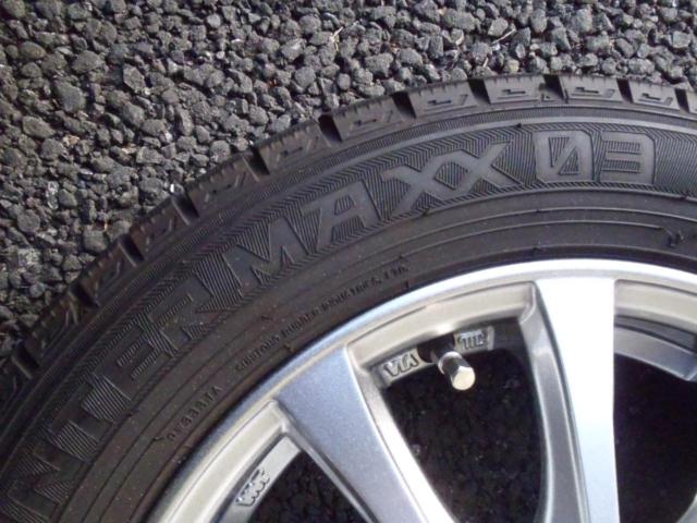HOT STUFF Exceeder EX10+DUNLOP WINTERMAXX WM03 155/65R14 75Q