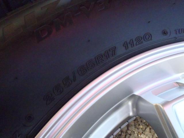 【黄】weds KEELER TACTICS+BRIDGESTONE BLIZZAK DM-V3 265/65R17 112Q