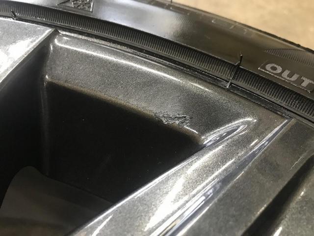 トヨタ (TOYOTA) クラウンエステート Zグレード純正ホイール + BRIDGESTONE BLIZZAK WZ-1 235/45R21 101Q