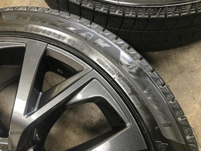 トヨタ (TOYOTA) クラウンエステート Zグレード純正ホイール + BRIDGESTONE BLIZZAK WZ-1 235/45R21 101Q