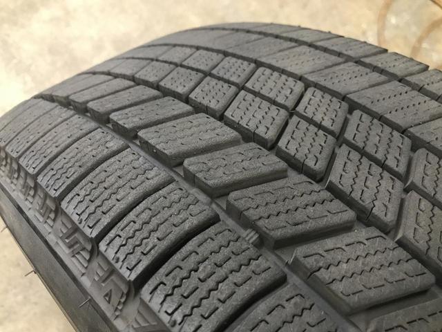 トヨタ (TOYOTA) クラウンエステート Zグレード純正ホイール + BRIDGESTONE BLIZZAK WZ-1 235/45R21 101Q