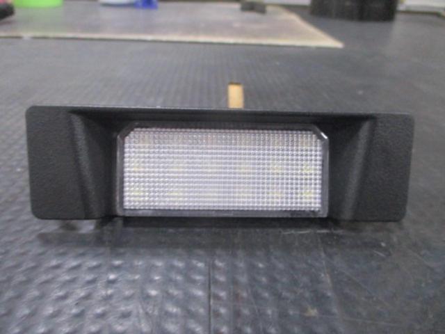 メーカー不明 LEDカーテシランプ