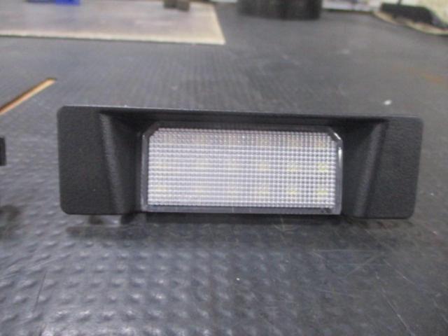 メーカー不明 LEDカーテシランプ