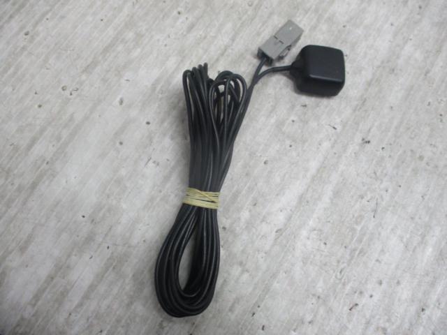 Panasonic Bluetooth-enabled TV with antenna set.
CN-RE03D
7 inches
Fullseg memory Navi
2016 model