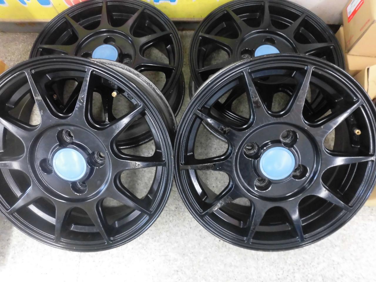 Others
Unknown Manufacturer
10-spoke