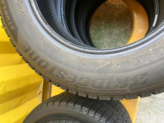 BRIDGESTONE BLIZZAK
VRX2