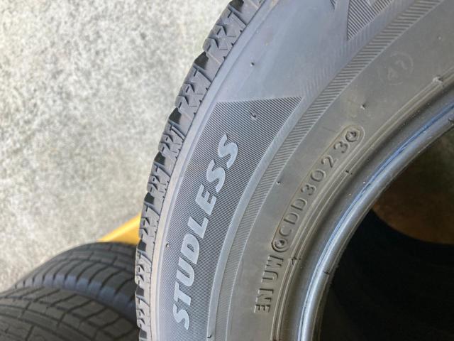 BRIDGESTONE BLIZZAK
VRX2