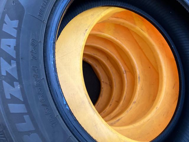 BRIDGESTONE BLIZZAK
VRX3