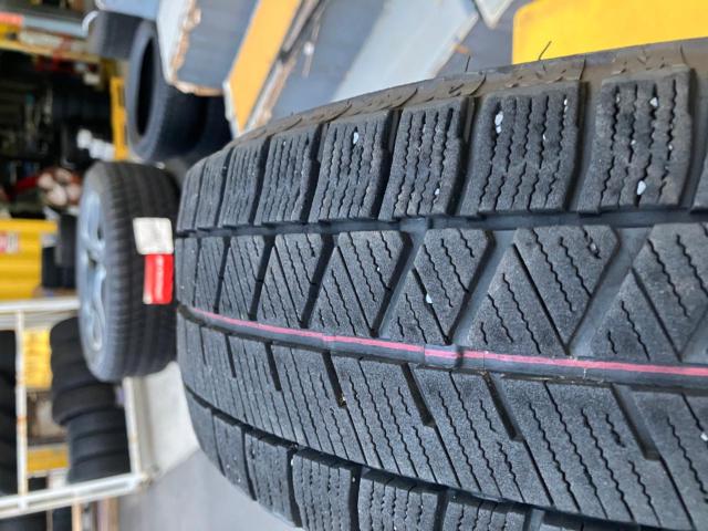 BRIDGESTONE BLIZZAK
VRX3