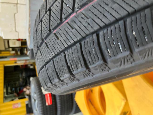 BRIDGESTONE BLIZZAK
VRX3