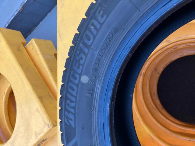 BRIDGESTONE BLIZZAK
VRX3